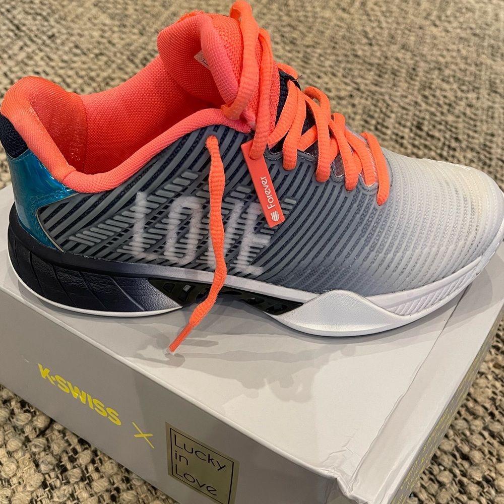 LIKE NEW! WORN ONCE! Kswiss X Lucky in Love Limited Edition Hypercourt Express 2